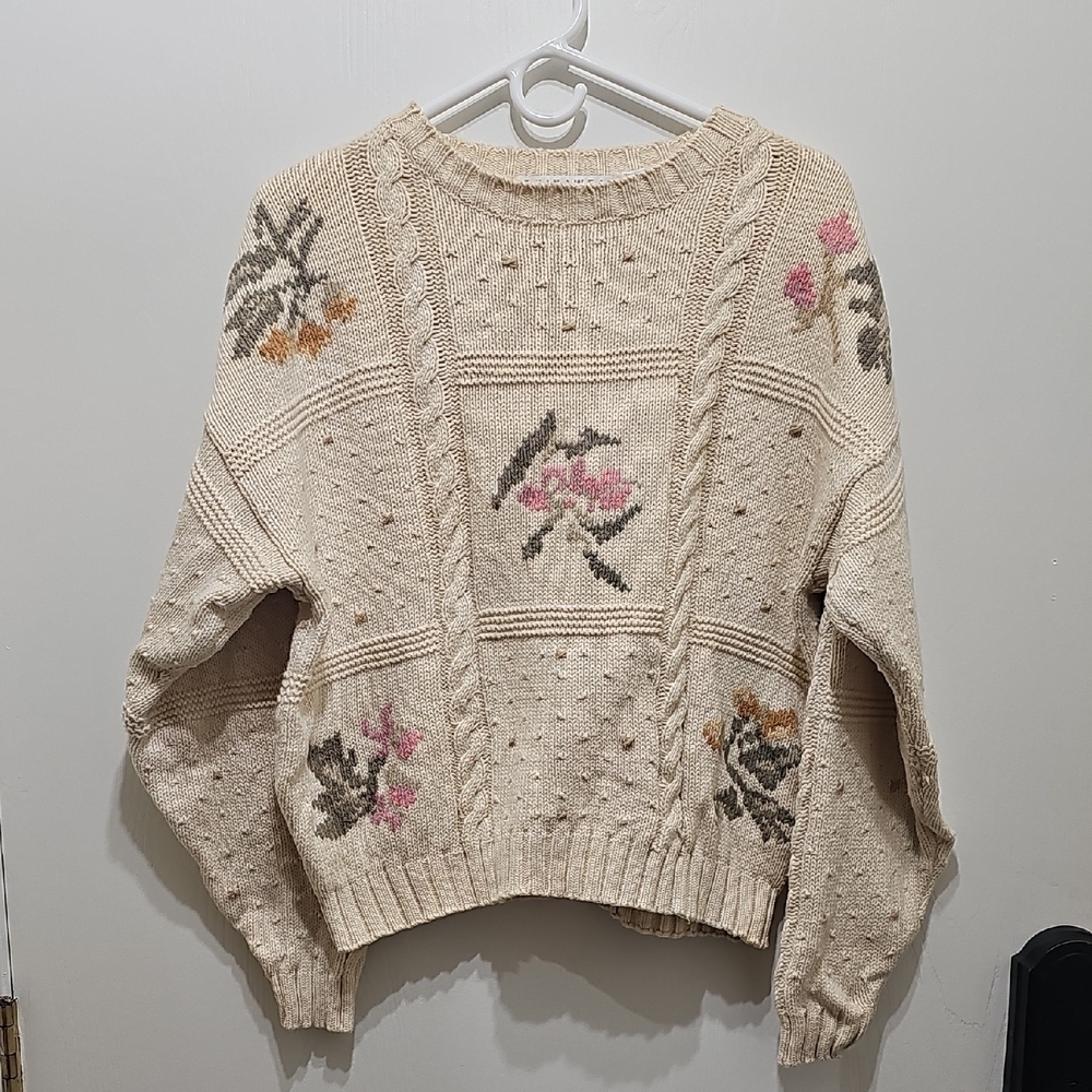 Elegant Floral Knit Sweater - Cream​
